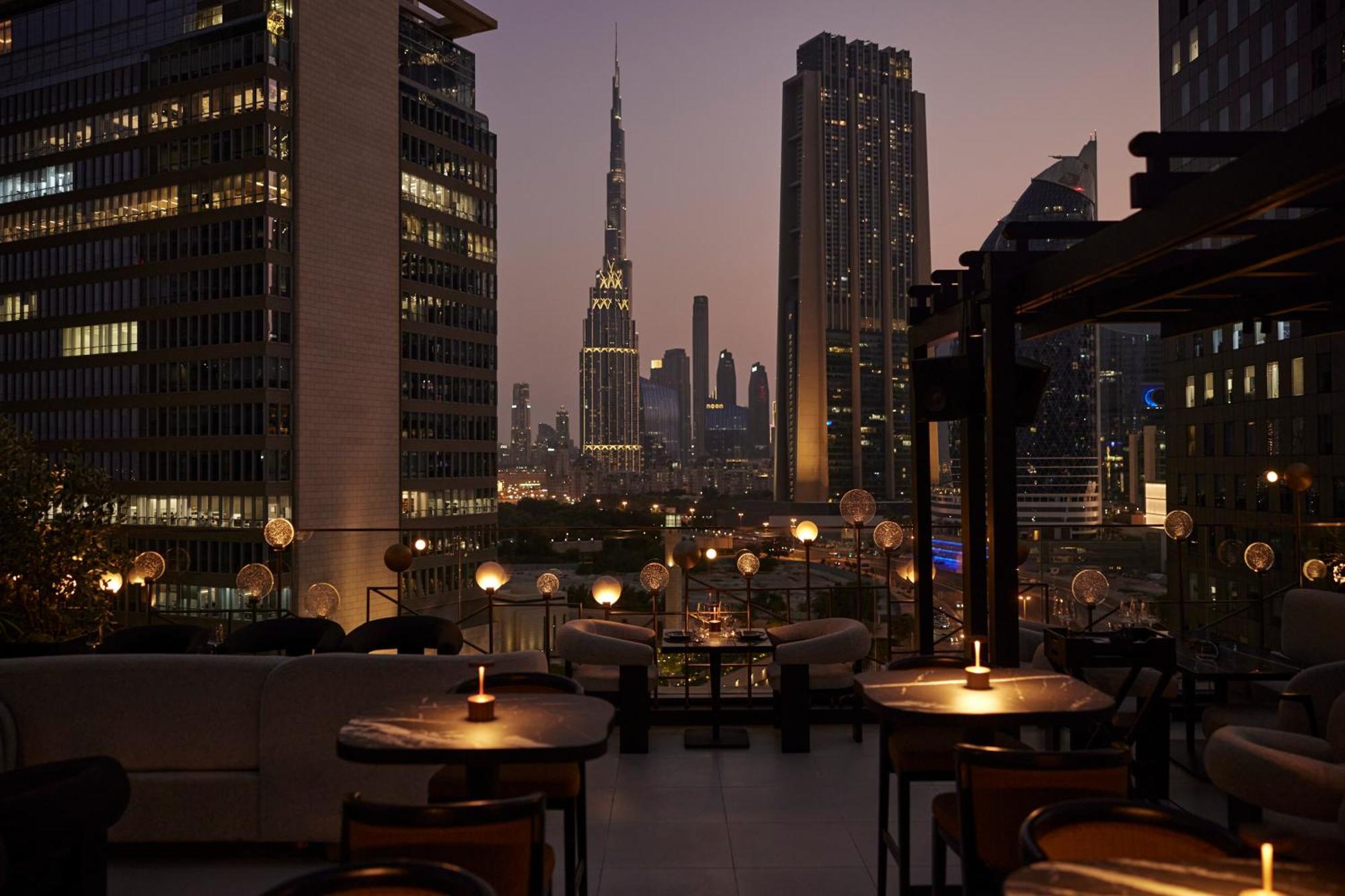 Four Seasons Hotel Dubai International Financial Centre Екстериор снимка
